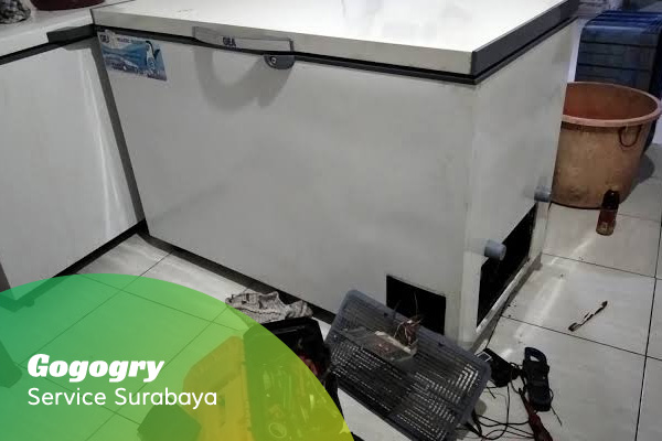 service freezer box surabaya (2)